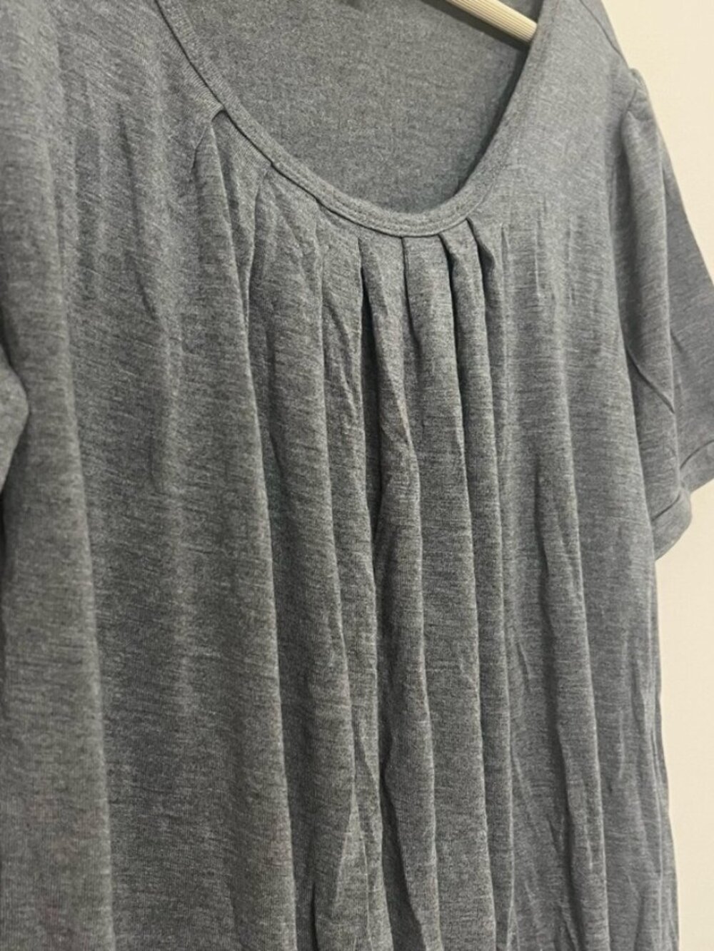 Grey short sleeve pleated scoop neck stretchy top shirt. - Picture 2 of 3